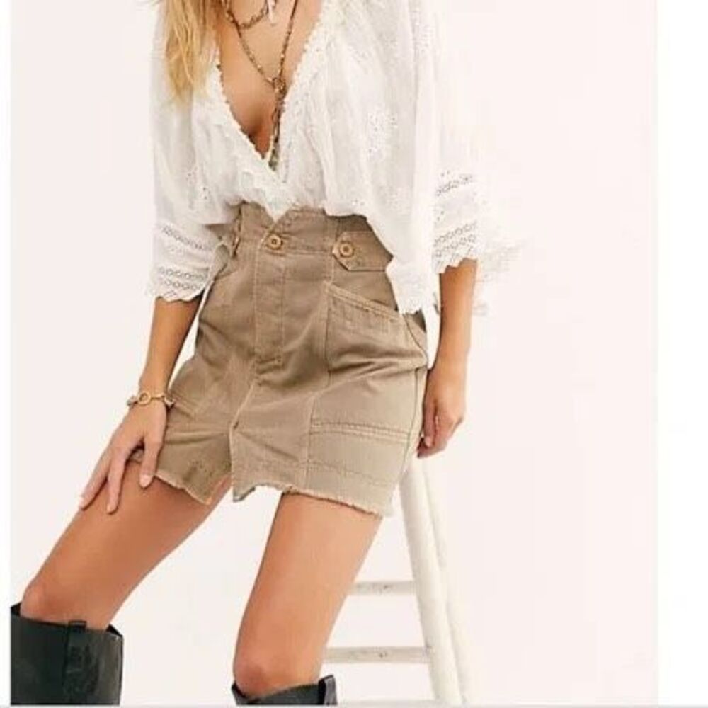 Free People Alpha raw hem utility skirt size 2 NWT